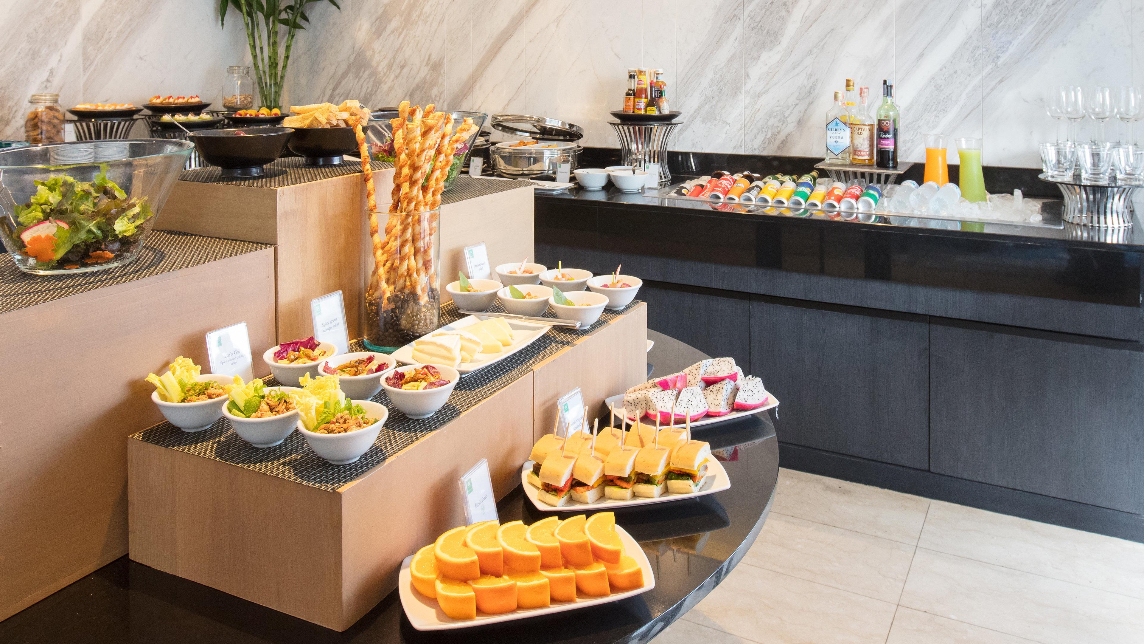 Holiday Inn Bangkok By Ihg Екстериор снимка