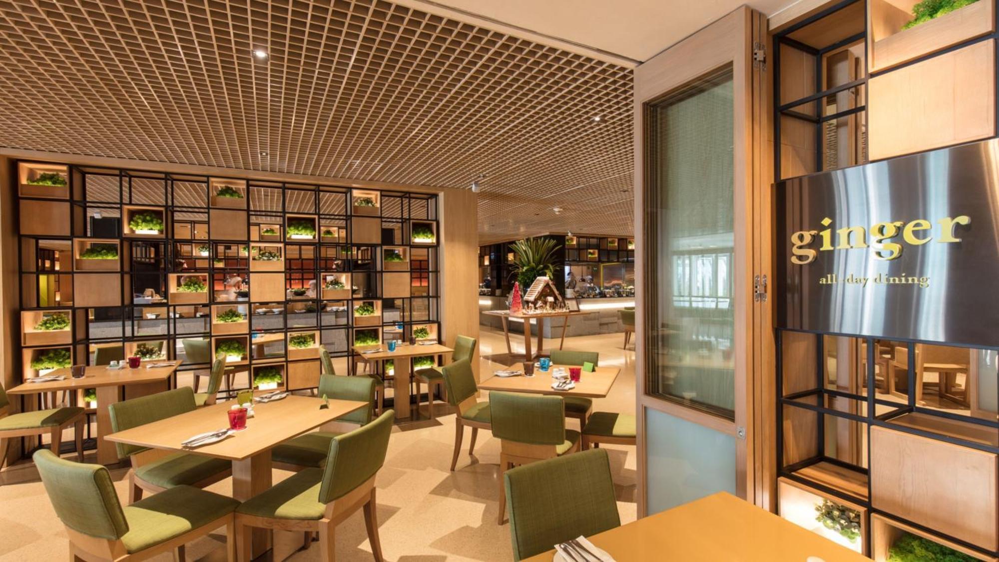 Holiday Inn Bangkok By Ihg Екстериор снимка