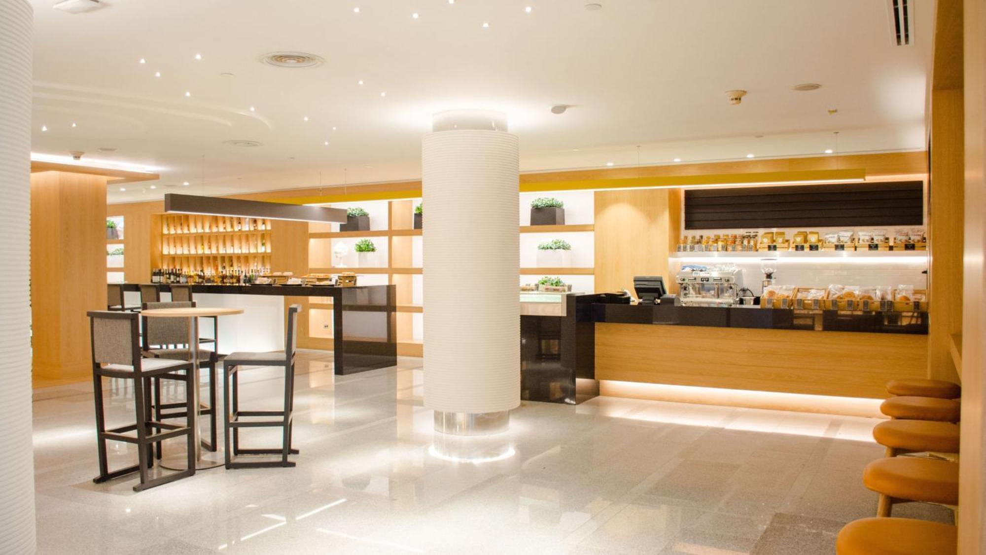 Holiday Inn Bangkok By Ihg Екстериор снимка