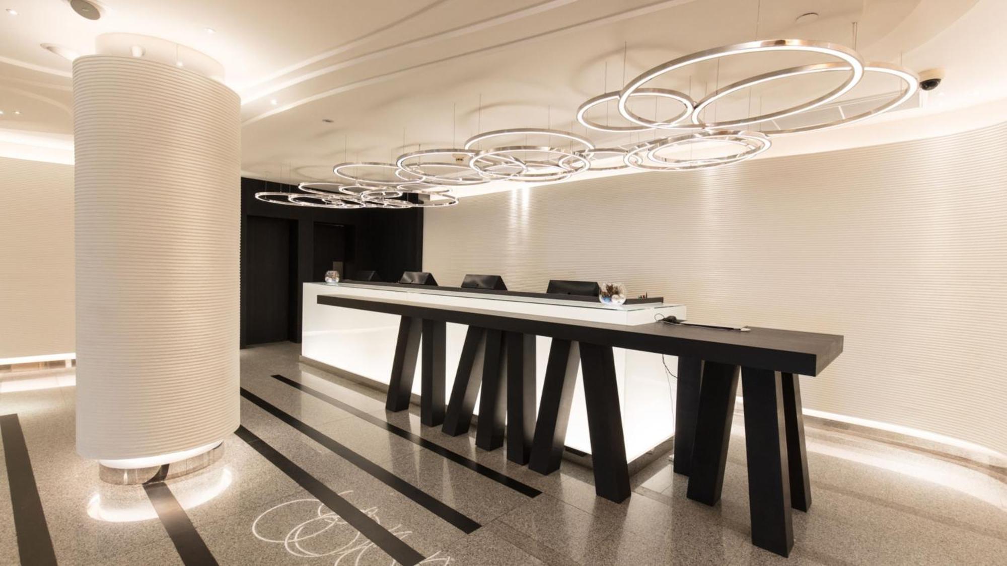 Holiday Inn Bangkok By Ihg Екстериор снимка