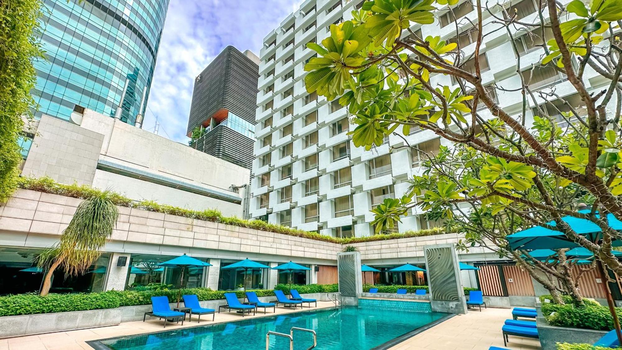 Holiday Inn Bangkok By Ihg Екстериор снимка
